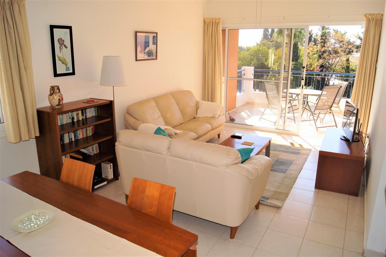 Paradise Gardens Prestige And Lovely Apartment Paphos Exterior photo